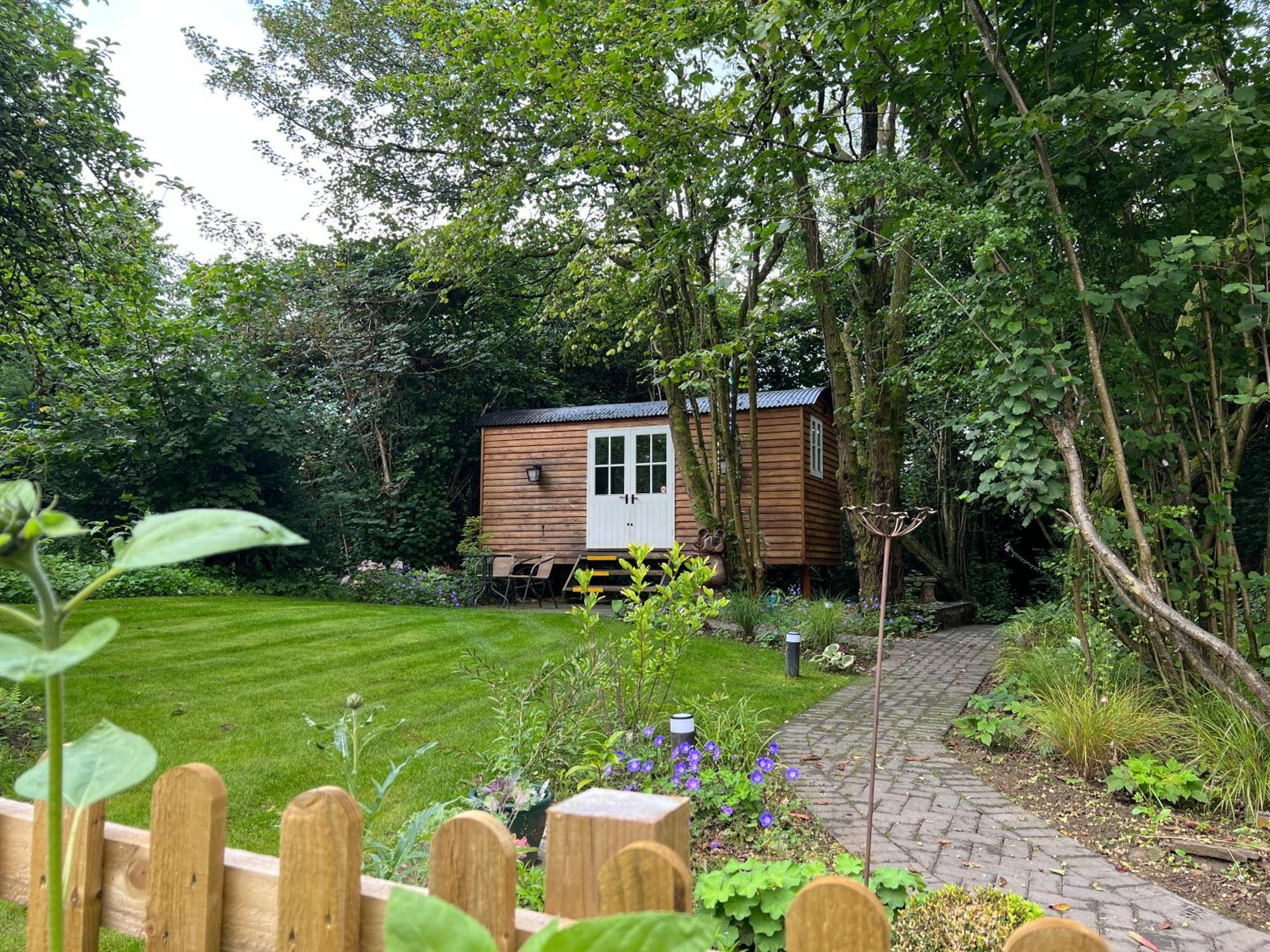 Tranquil Spot Shepherds Hut Cinderford Ngoại thất bức ảnh